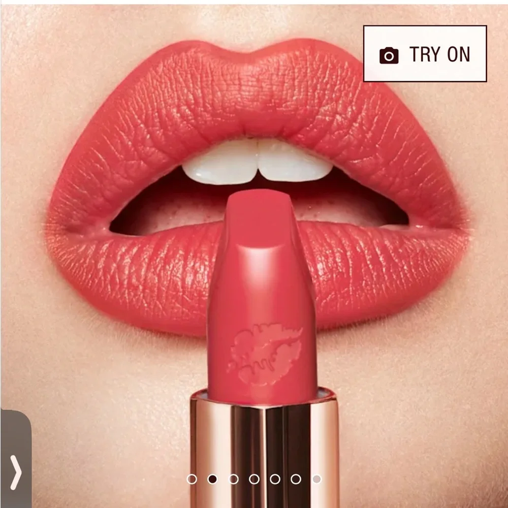 Carina’s Star Charlotte Tilbury HOT LIPS Lipstick